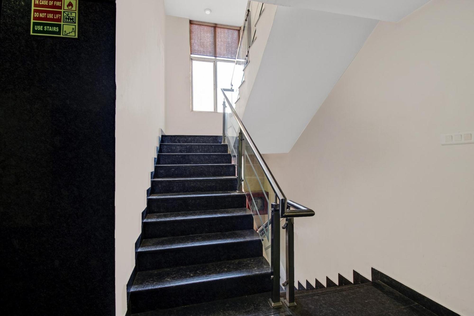 Townhouse Oak Hotel Heritage Heights Jaipur Buitenkant foto