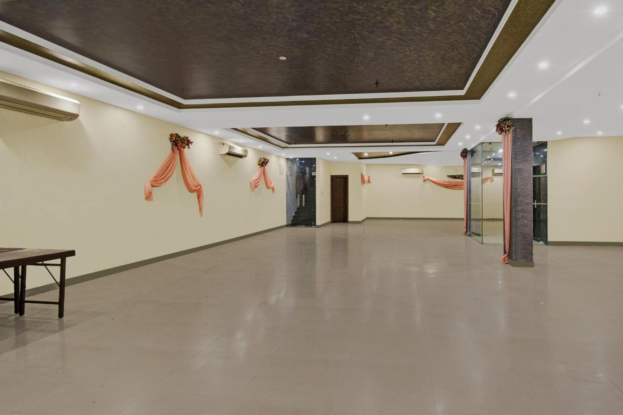Townhouse Oak Hotel Heritage Heights Jaipur Buitenkant foto