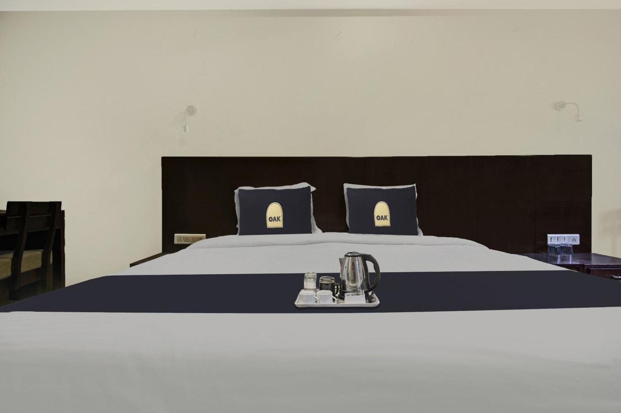 Townhouse Oak Hotel Heritage Heights Jaipur Buitenkant foto