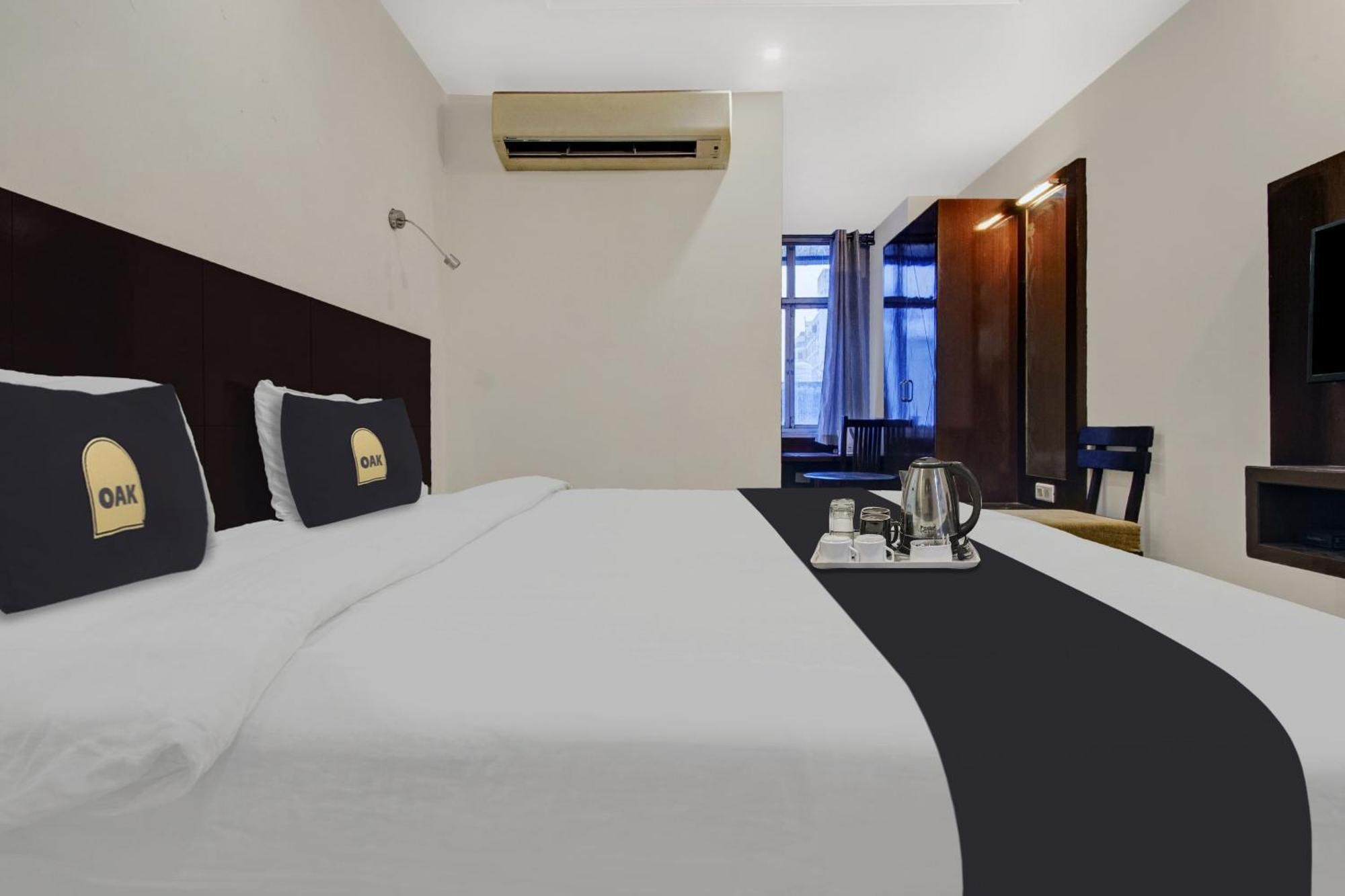 Townhouse Oak Hotel Heritage Heights Jaipur Buitenkant foto